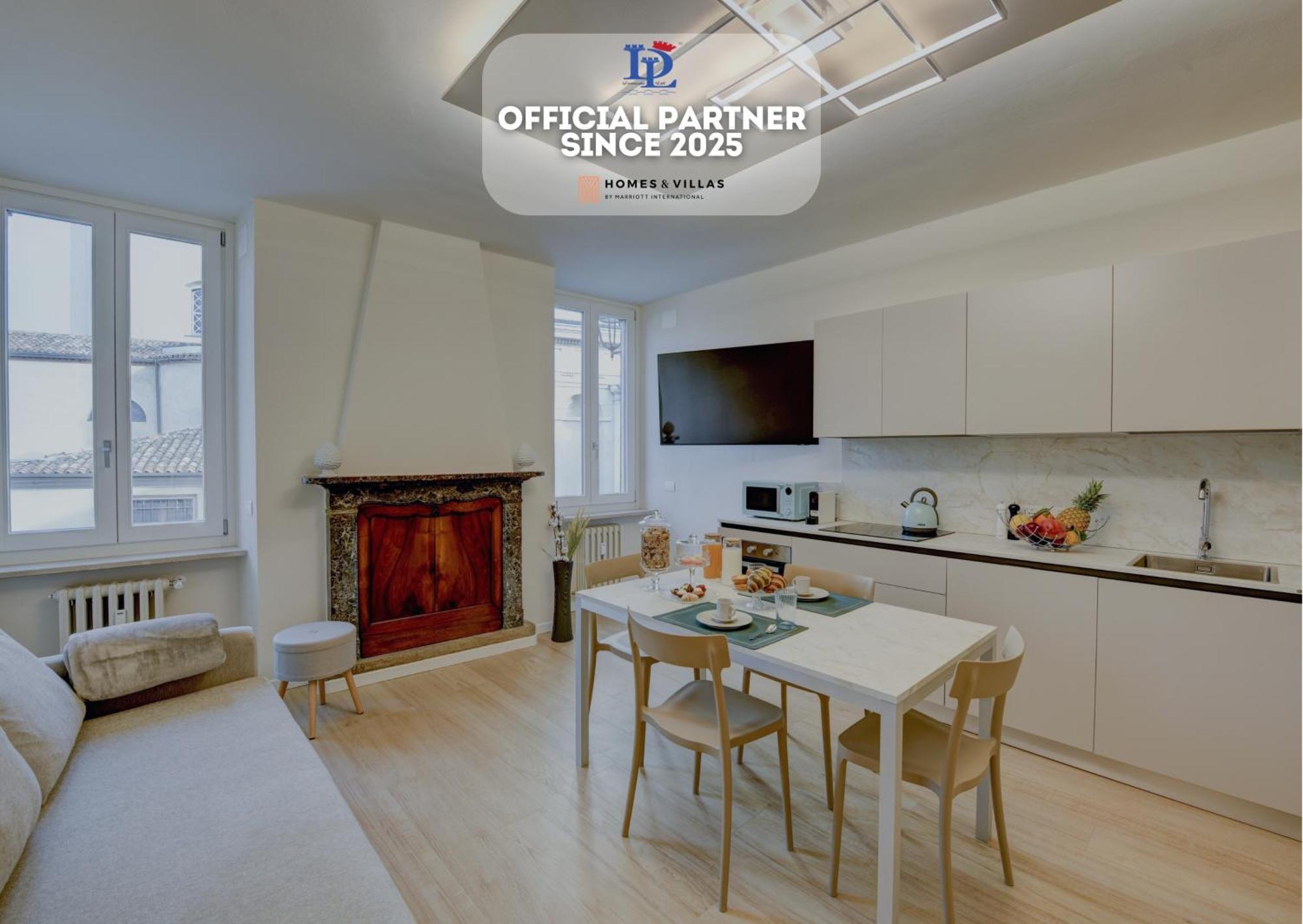 Desenzanoloft Official Partner Marriott Homes & Villas - Apa Dom Downtown Family Apartment 데센자노델가르다 외부 사진